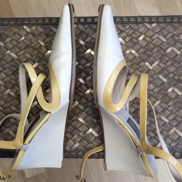 Shoes - Picture 13 of 15